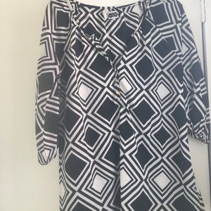 Geometric patterned tunic blouse